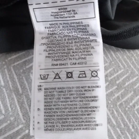 🆕Reebok Women's United by Fitness T-Shirt, SM and MD - Black, NWT, Authentic - Picture 7 of 8